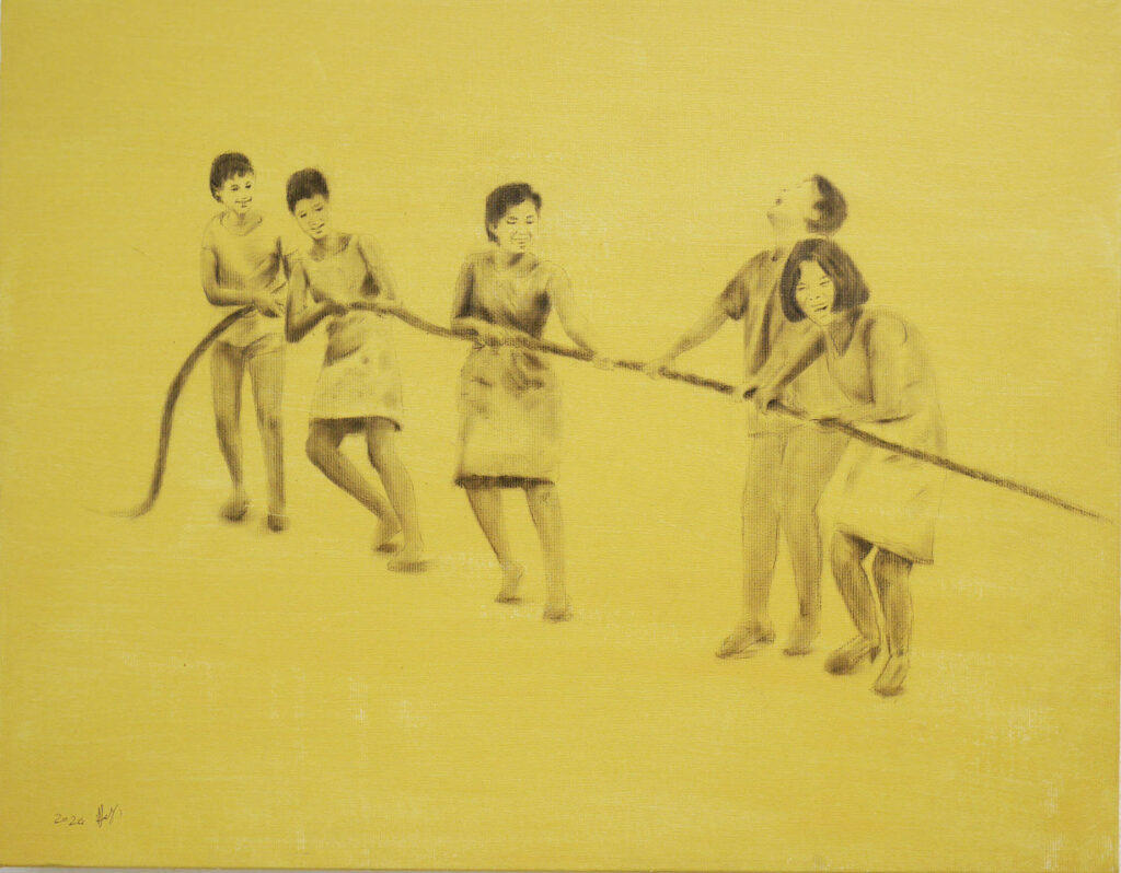 Tug-of-war women